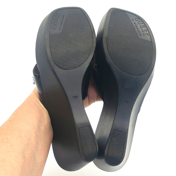 GUESS WEDGE FLIP FLOPS - Picture 8 of 14
